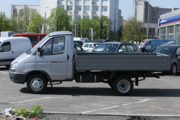 Структура и параметры автомобиля ГАЗ-3302