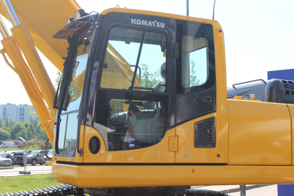 Экскаватор Komatsu PC300