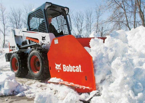 Погрузчик с бортовым поворотом Bobcat S175