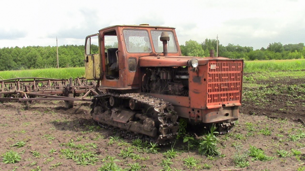 Т-4 Трактор 