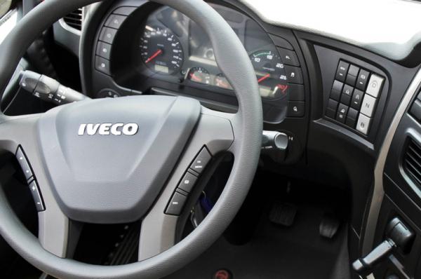 Седельный тягач Iveco Stralis